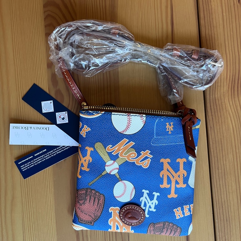 Dooney & Bourke Mets Crossbody Bag